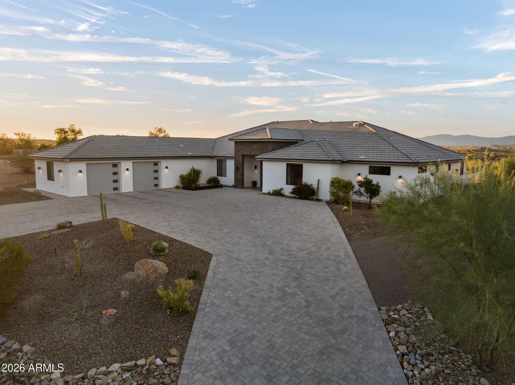 2500 Lupine Lane, Wickenburg, AZ 85390 — photo 2