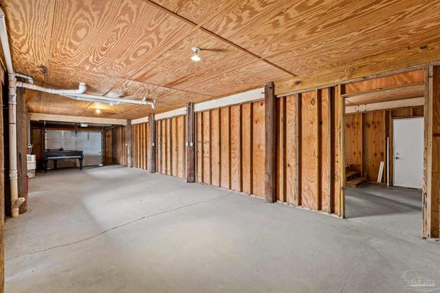 806 Maldonado Dr, Pensacola Beach, FL 32561