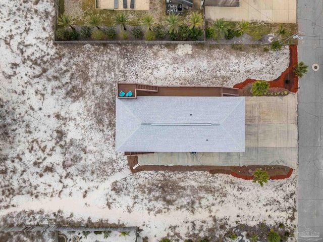 806 Maldonado Dr, Pensacola Beach, FL 32561