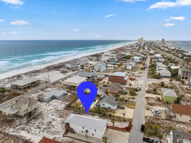 806 Maldonado Dr, Pensacola Beach, FL 32561