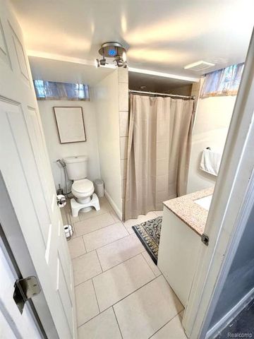 4173 Jackson Street, Dearborn Heights, MI 48125