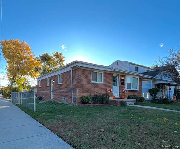 4173 Jackson Street, Dearborn Heights, MI 48125