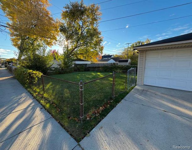 4173 Jackson Street, Dearborn Heights, MI 48125