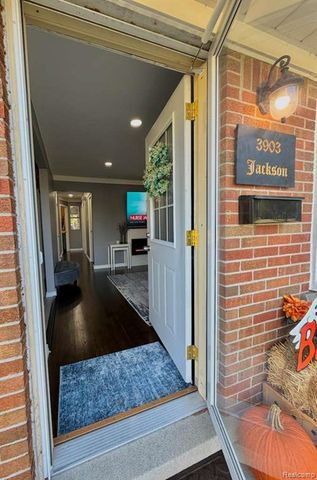 4173 Jackson Street, Dearborn Heights, MI 48125