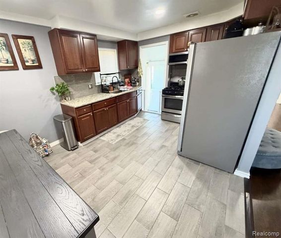 4173 Jackson Street, Dearborn Heights, MI 48125