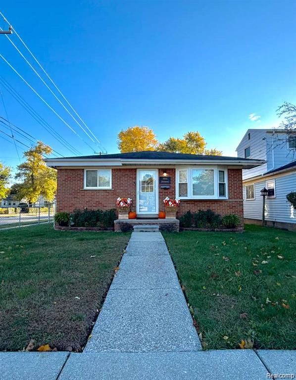 4173 Jackson Street, Dearborn Heights, MI 48125