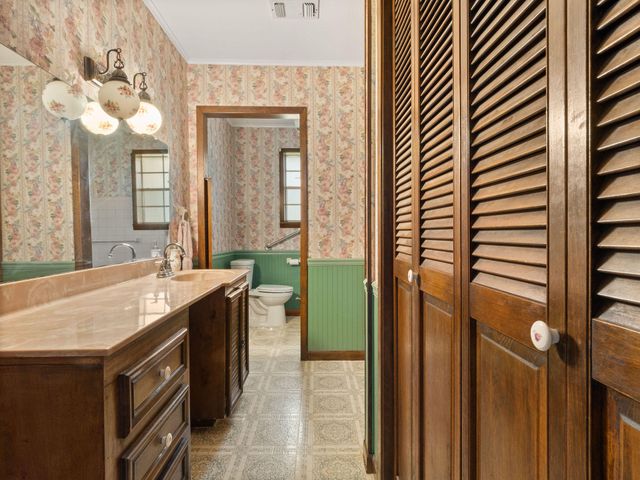 4450 Camp Baker Rd, Leesville, LA 71446