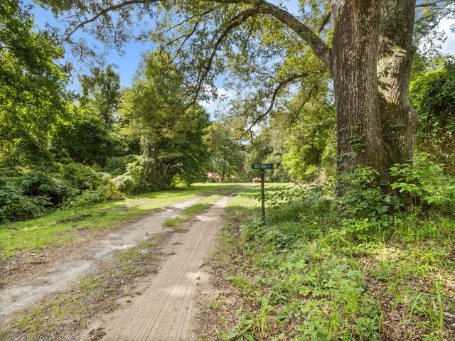 4450 Camp Baker Rd, Leesville, LA 71446