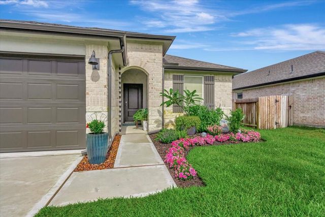 3013 Snowy Egret Drive, Texas City, TX 77590