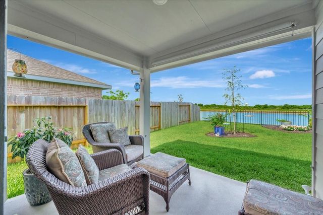 3013 Snowy Egret Drive, Texas City, TX 77590