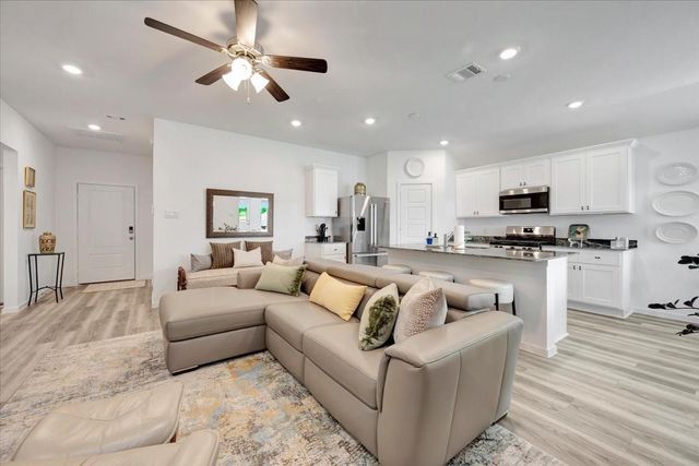 3013 Snowy Egret Drive, Texas City, TX 77590