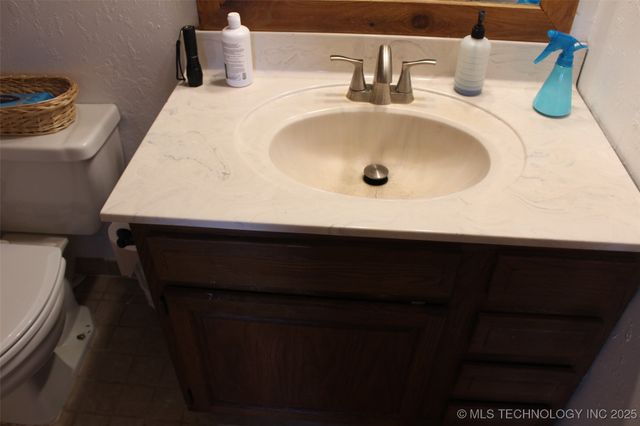 65337 S 220 Road, Inola, OK 74036