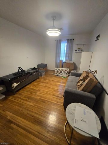 555 1 St Ave, Elizabeth City, NJ 07206