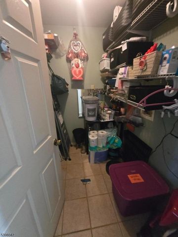 555 1 St Ave, Elizabeth City, NJ 07206