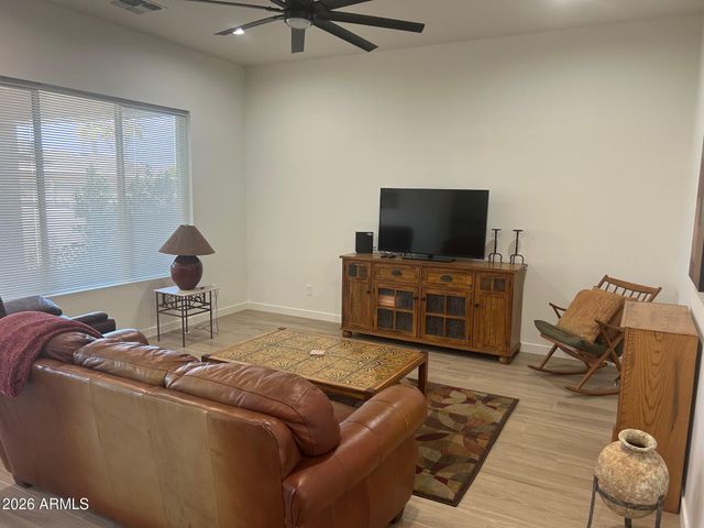 26424 S LAKEWOOD Drive, Sun Lakes, AZ 85248