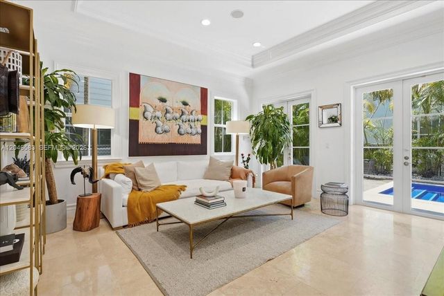 4734 Sunset Drive, Miami, FL 33143