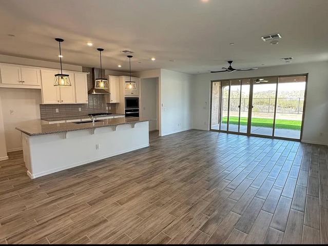 13302 W Eagle Feather Road, Peoria, AZ 85383