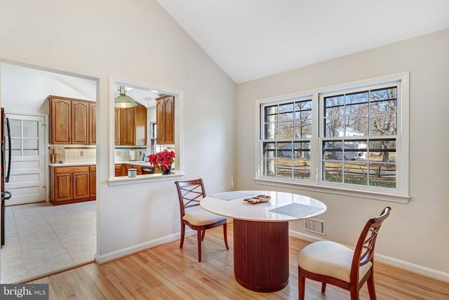 9232 FOREST HAVEN DR, Alexandria, VA 22309