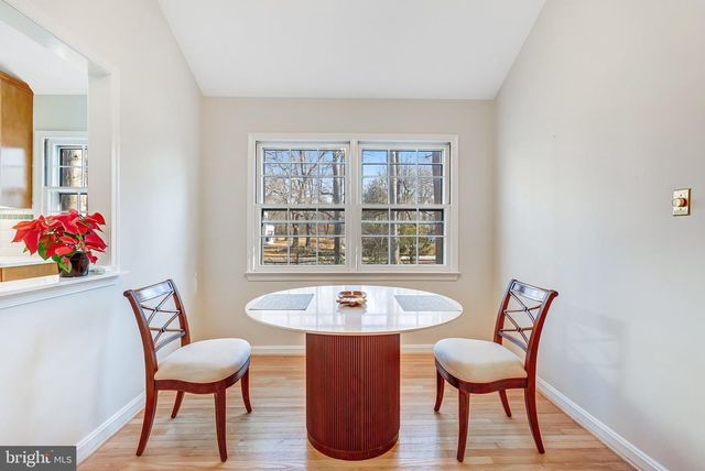 9232 FOREST HAVEN DR, Alexandria, VA 22309