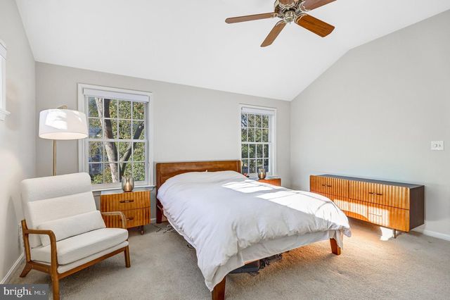 9232 FOREST HAVEN DR, Alexandria, VA 22309