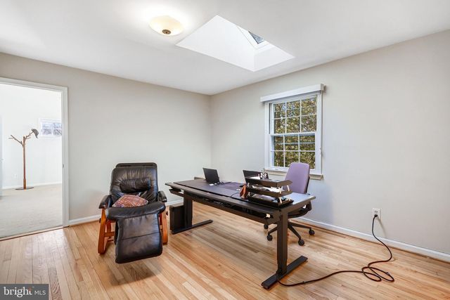 9232 FOREST HAVEN DR, Alexandria, VA 22309