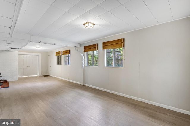 9232 FOREST HAVEN DR, Alexandria, VA 22309