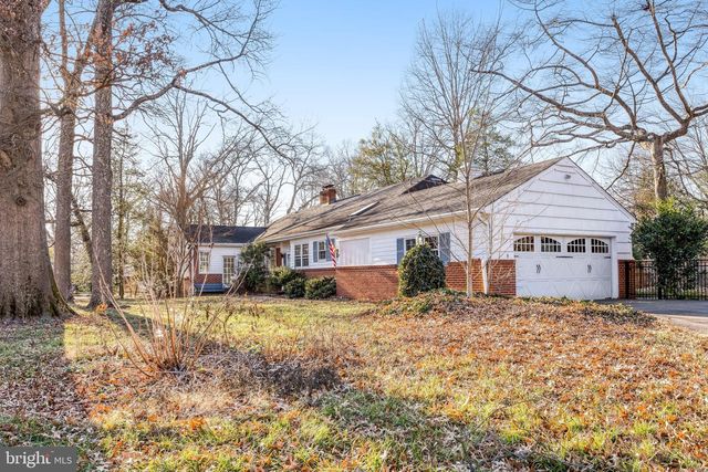 9232 FOREST HAVEN DR, Alexandria, VA 22309