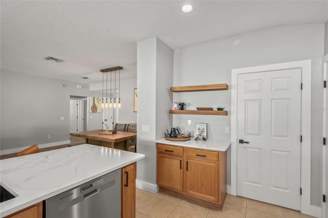 5601 SW 42ND PLACE, Ocala, FL 34474