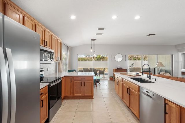 5601 SW 42ND PLACE, Ocala, FL 34474