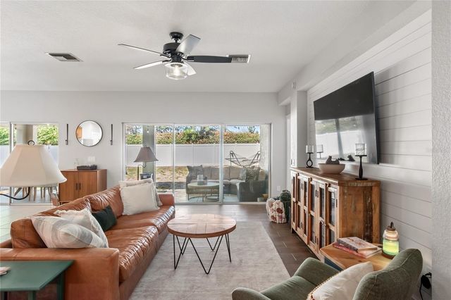 5601 SW 42ND PLACE, Ocala, FL 34474