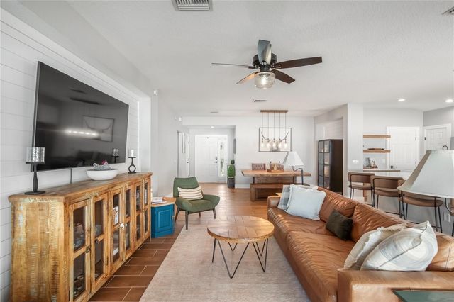 5601 SW 42ND PLACE, Ocala, FL 34474