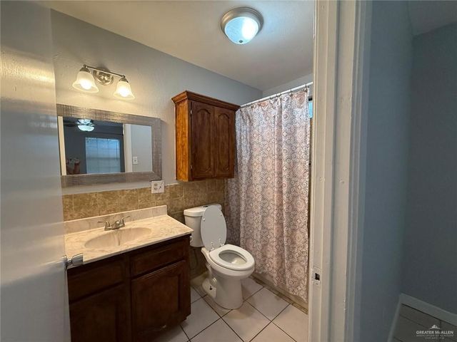 1104 E Business 83, San Juan, TX 78589
