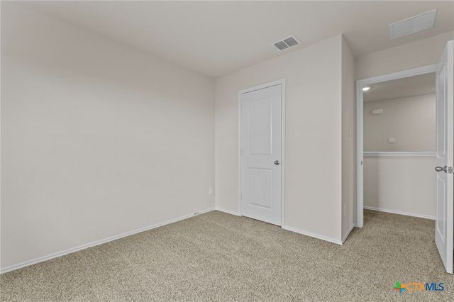 140 Langston Drive, Uhland, TX 78640