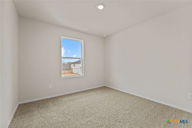 140 Langston Drive, Uhland, TX 78640