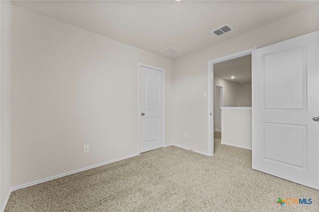 140 Langston Drive, Uhland, TX 78640