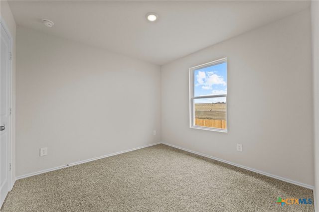 140 Langston Drive, Uhland, TX 78640