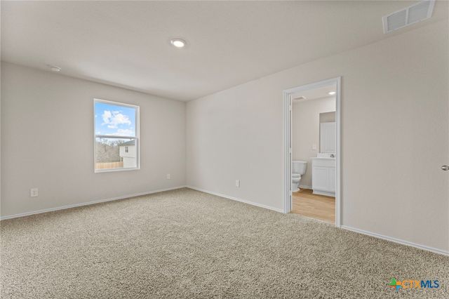 140 Langston Drive, Uhland, TX 78640
