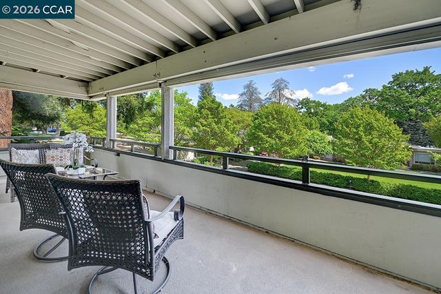 2128 Tice Creek Dr 2, Walnut Creek, CA 94595