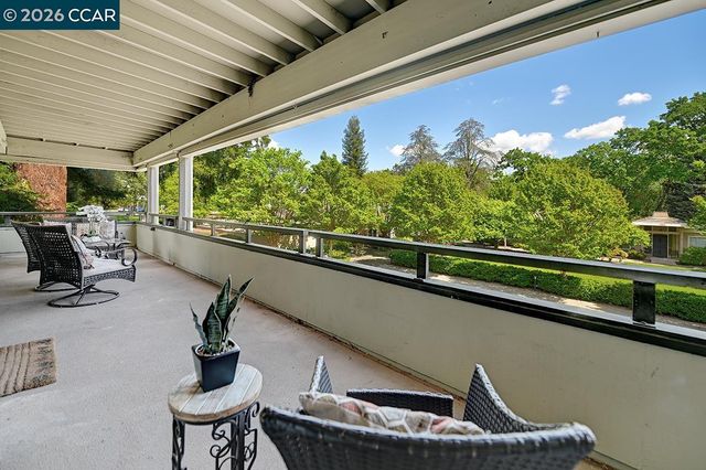 2128 Tice Creek Dr 2, Walnut Creek, CA 94595