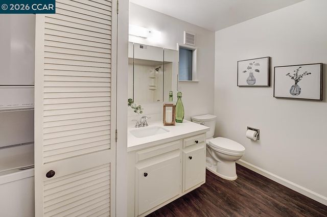 2128 Tice Creek Dr 2, Walnut Creek, CA 94595