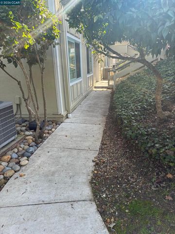 2128 Tice Creek Dr 2, Walnut Creek, CA 94595