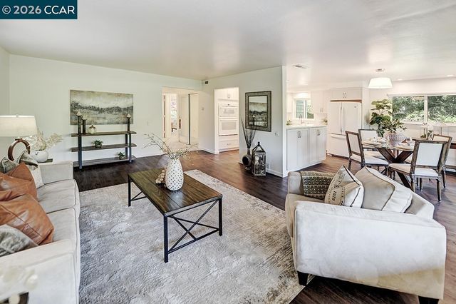 2128 Tice Creek Dr 2, Walnut Creek, CA 94595