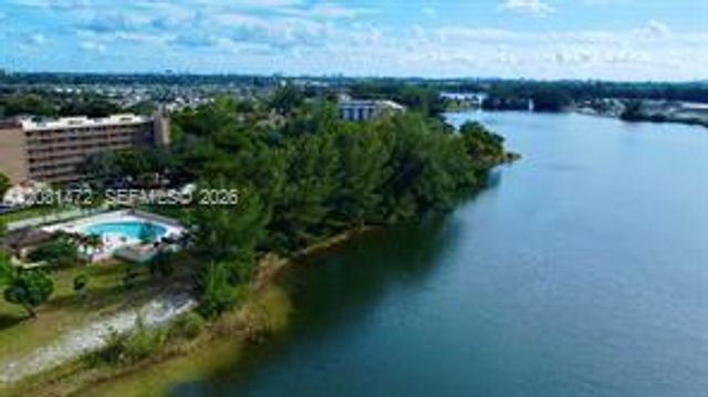 4570 NW 18th Avenue 202, Deerfield Beach, FL 33064