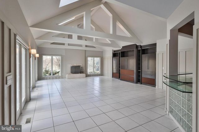 751 BENNER ROAD, Allentown, PA 18104