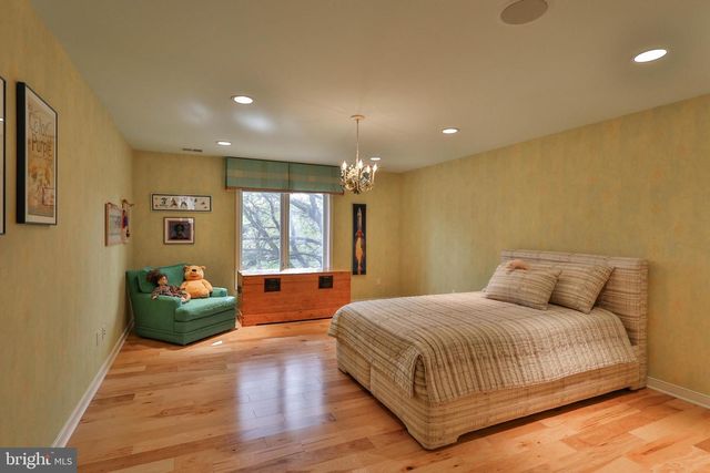 751 BENNER ROAD, Allentown, PA 18104