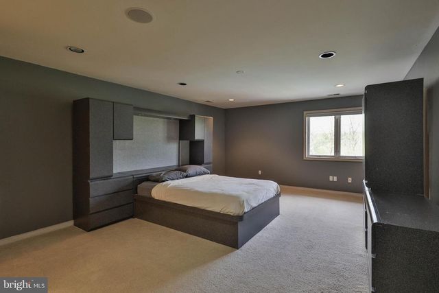751 BENNER ROAD, Allentown, PA 18104