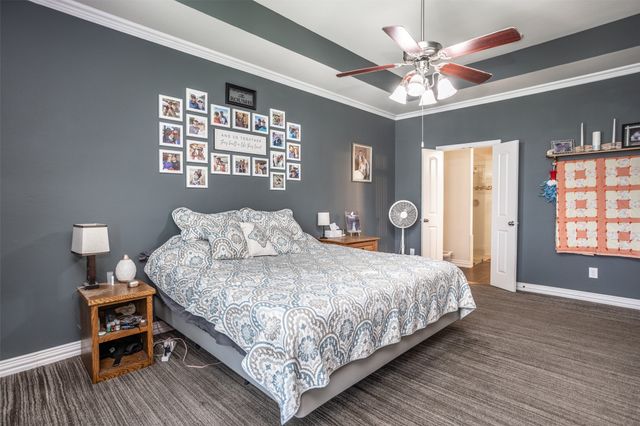 1800 Silver Oaks Drive, Gainesville, TX 76240