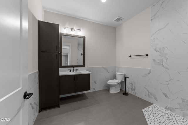 100 Sire Court, Holly Springs, NC 27540