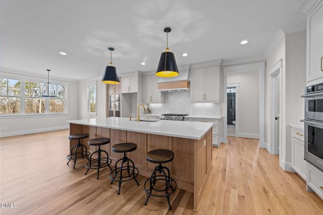 100 Sire Court, Holly Springs, NC 27540