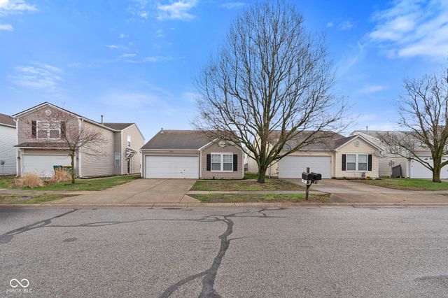 4513 Connaught East Drive, Plainfield, IN 46168